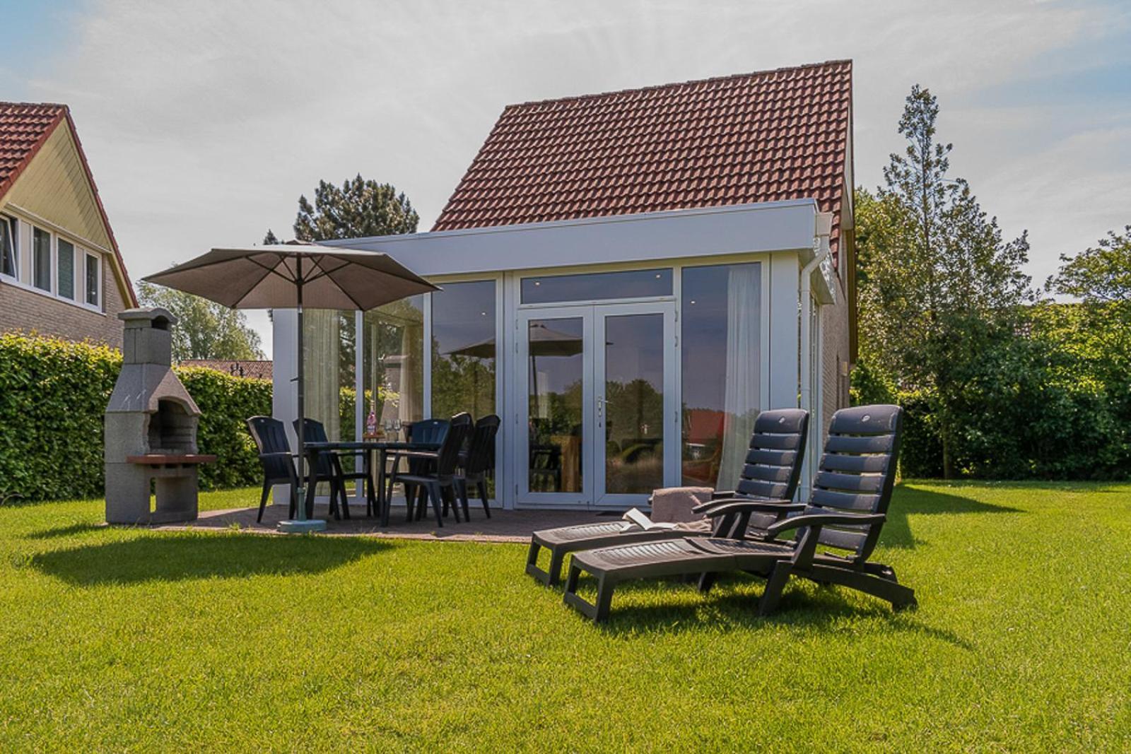Summio Vakantiepark Emslandermeer Vlagtwedde Esterno foto